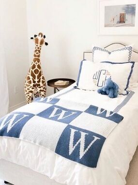 ❤️ INITIAL BLOCK BABY CRIB BLANKET (letter J )